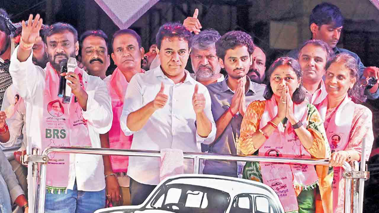 ఇది సర్కారా?.. రౌడీ దర్బారా?.. బెదిరించే సీఎం అభివృద్ధి చేస్తడా?: కేటీఆర్‌