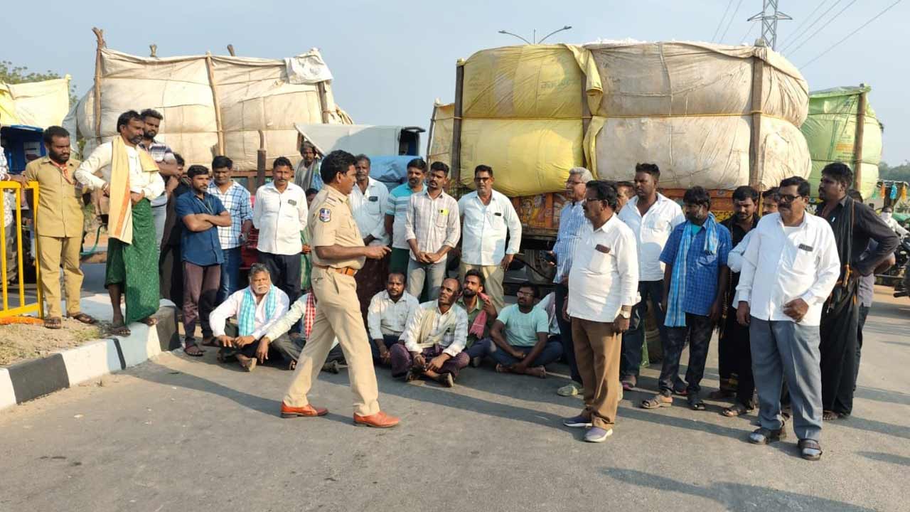 పత్తి రైతు సమిధ