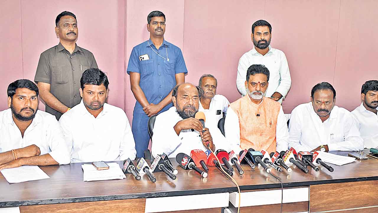 జీవో 46తో బీసీలకు సర్కార్‌ దగా