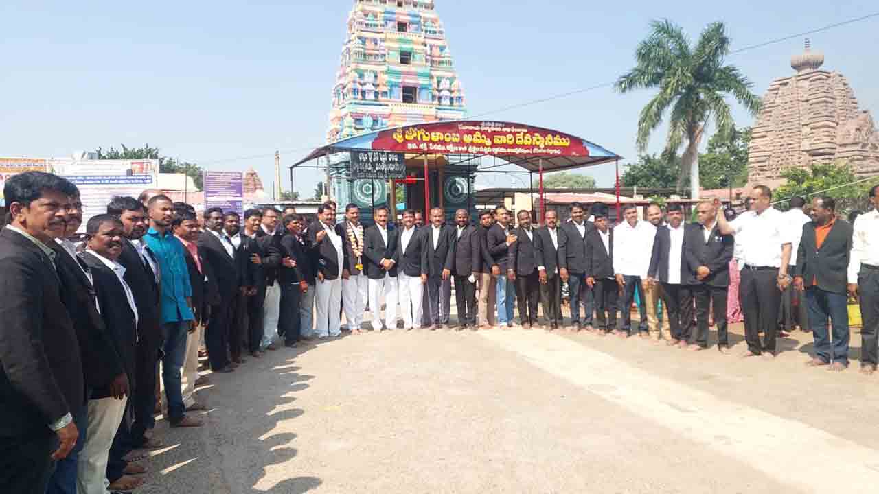 న్యాయవాదుల రక్షణకు చట్టం చేయాలి