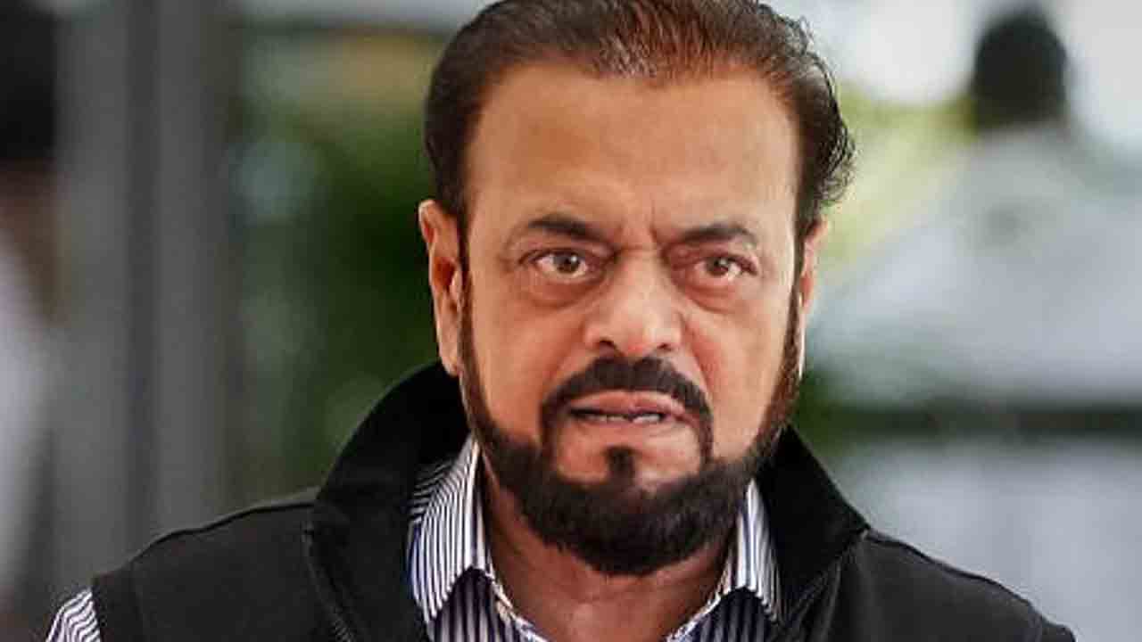 ముస్లింల చేత వందేమాతరం పాడించలేరు