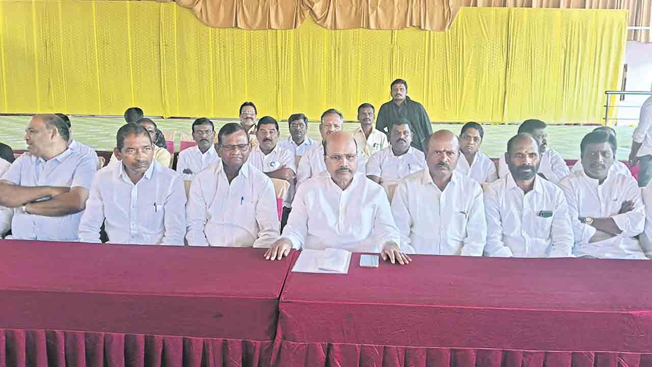 జిల్లా ఉనికే ప్రమాదం.. మంచిరెడ్డి కిషన్‌రెడ్డి