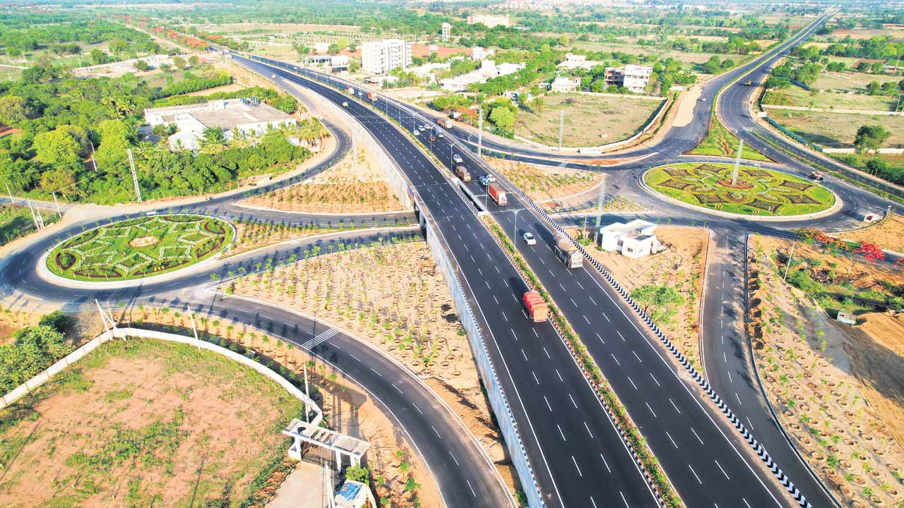 శరవేగంగా రింగ్‌రోడ్డు పనులు