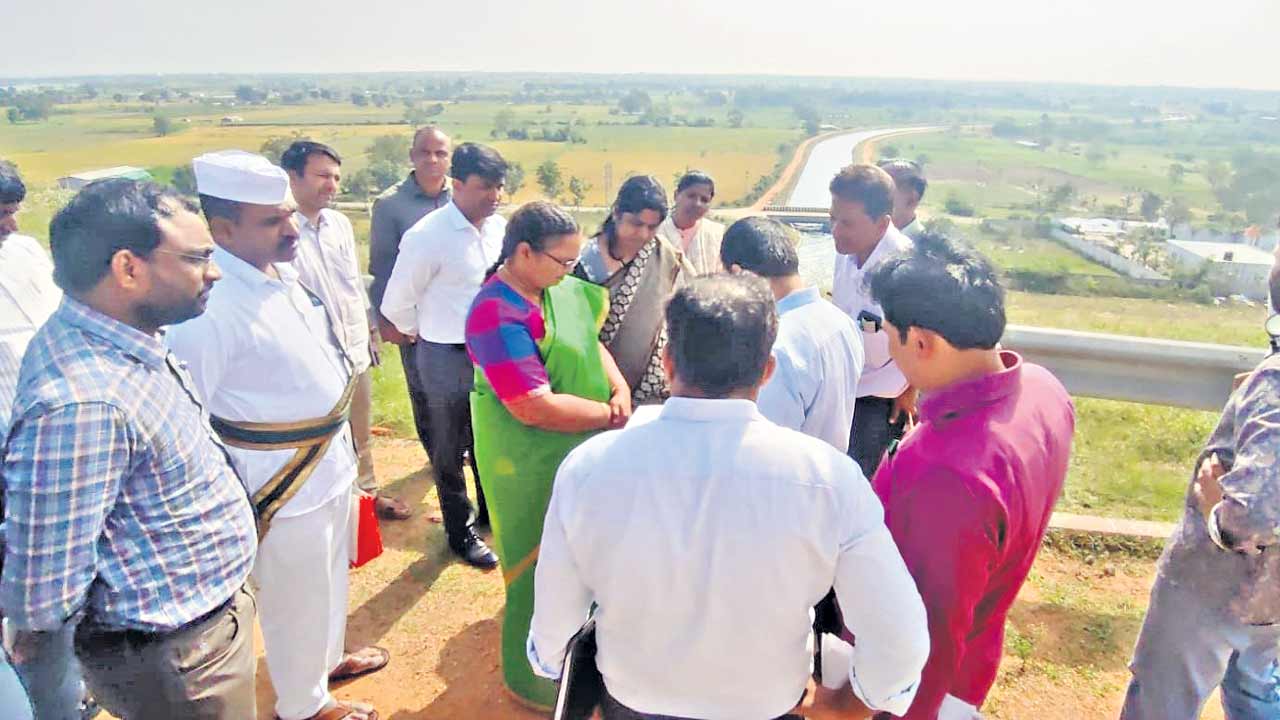 కొండపోచమ్మ సాగర్‌ తూమ్‌ గేట్లకు మరమ్మతులు