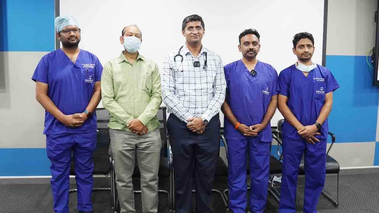 Successful Surgery | లింఫాంజియోమాతో బాధపడుతున్న వ్యక్తికి మెడికవర్‌లో శస్త్రచికిత్స విజయవంతం