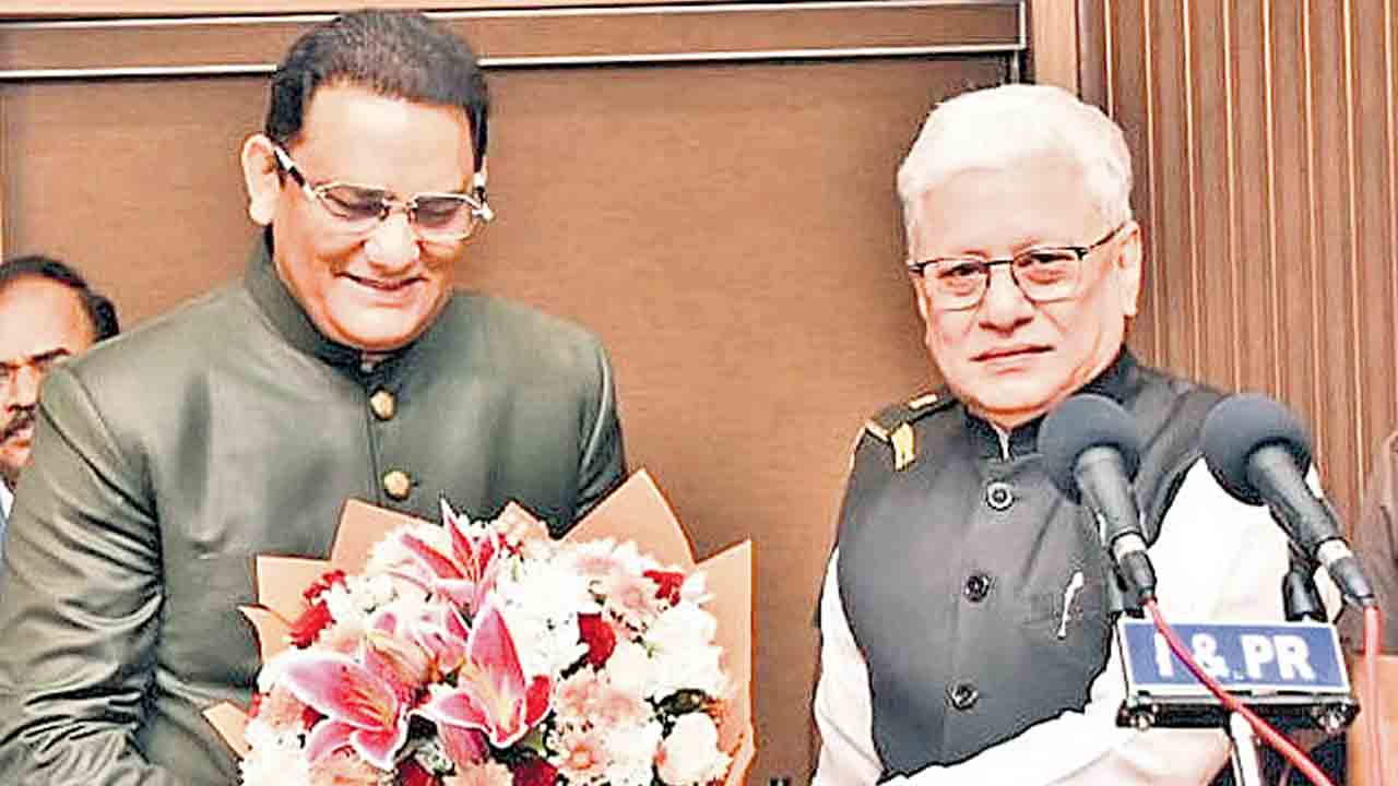 మైనారిటీ డిక్లరేషన్‌ అజర్‌తో సాధ్యమా!