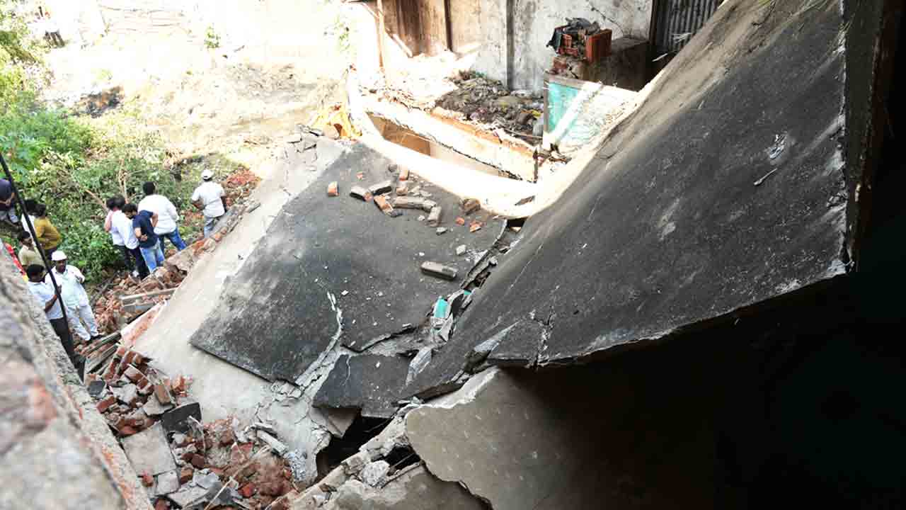 కూలిన బతుకులు