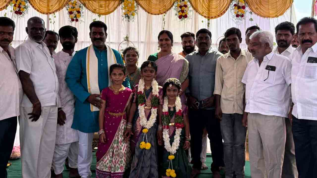 Padmadevender Reddy | చిన్నారులకు పద్మాదేవేందర్ రెడ్డి ఆశీర్వాదం