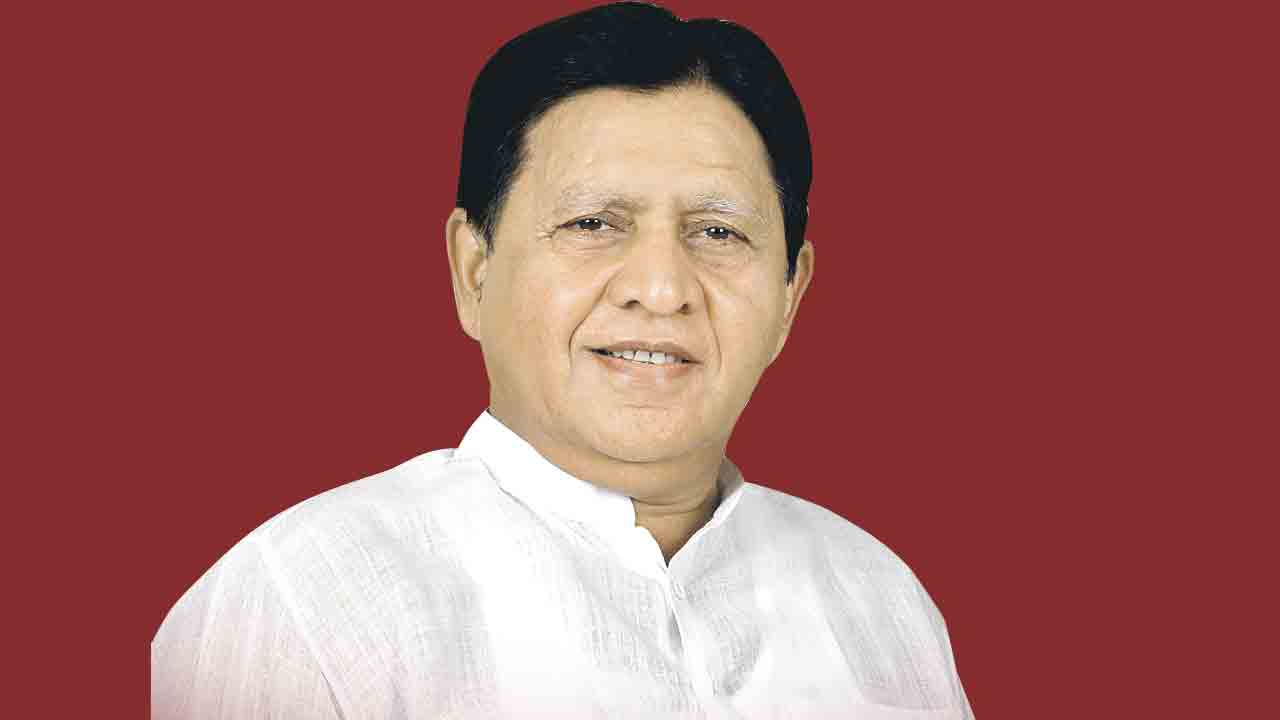 మంత్రి కాని మంత్రి..