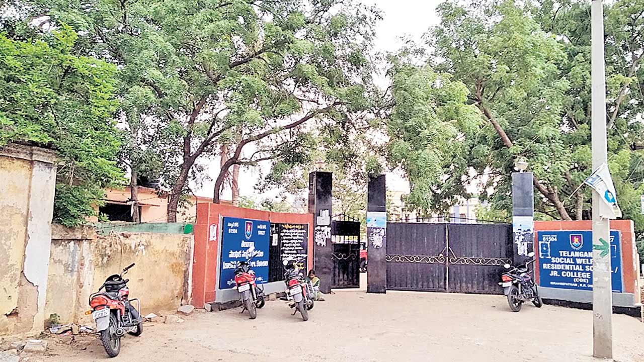 సమస్యలమయం సంక్షేమ హాస్టళ్లు