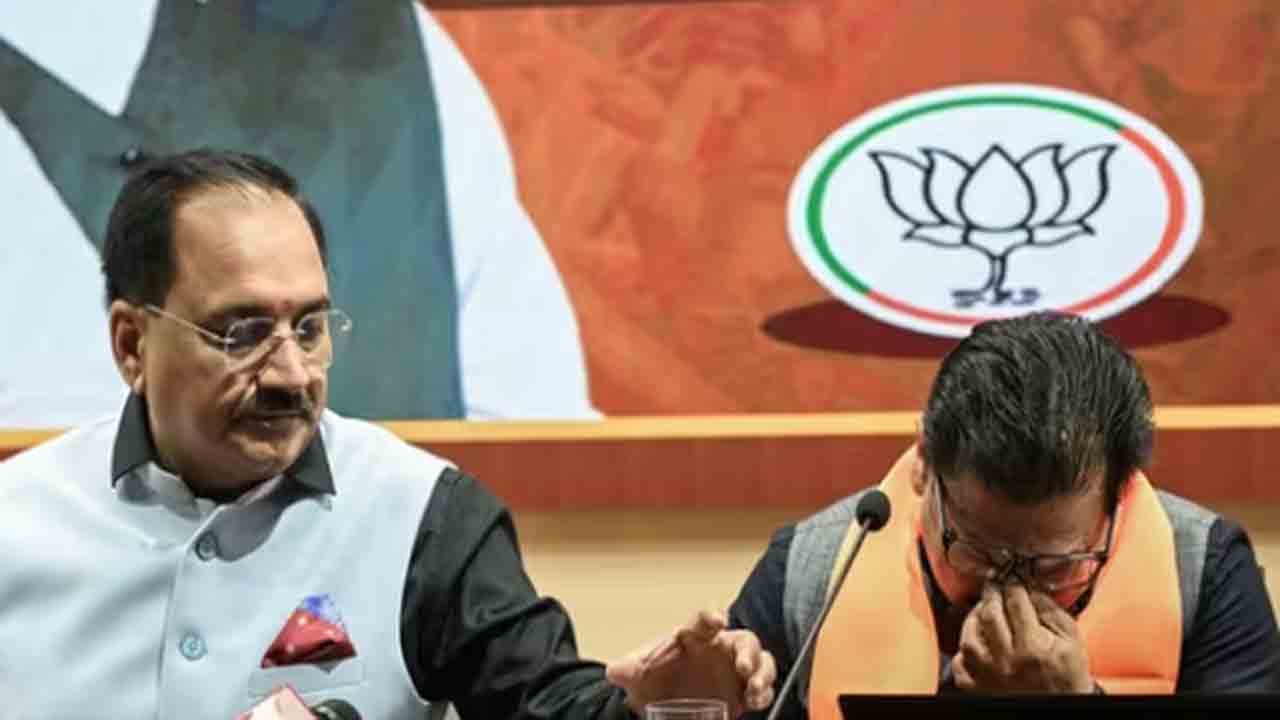 AAP leader Rajesh Gupta | బీజేపీలో చేరిన ఆప్‌ మాజీ ఎమ్మెల్యే.. కన్నీటితో కేజ్రీవాల్‌కు సలహా