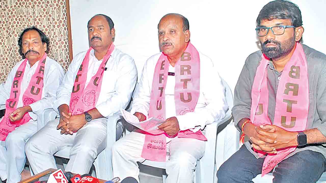 29 కార్మిక చట్టాల రద్దు దుర్మార్గం.. వాటి స్థానంలో నాలుగు లేబర్‌ కోడ్‌లు తేవడం అన్యాయం