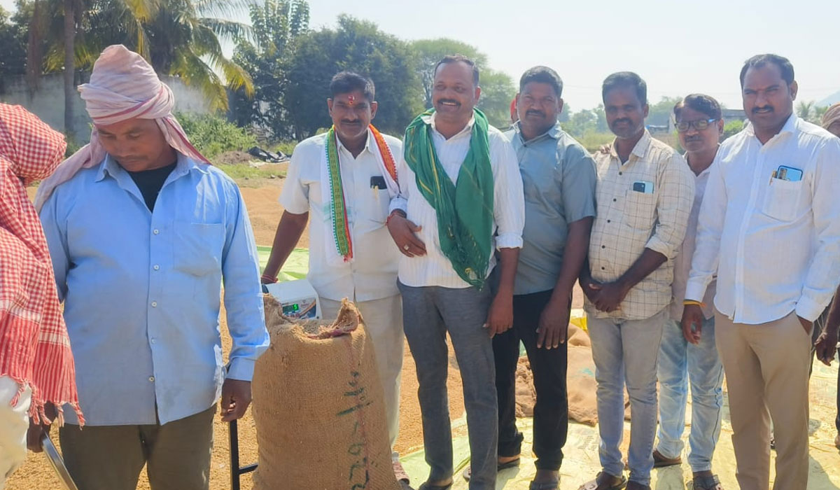 Pegadapally | ధాన్యం కొనుగోళ్లు వేగవంతం చేయాలి.. పెగడపల్లి ఏఎంసీ చైర్మన్ రాములు గౌడ్