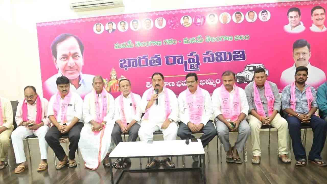 పాలన చేతగాకనే పార్టీ కార్యాలయాలపై దాడులు