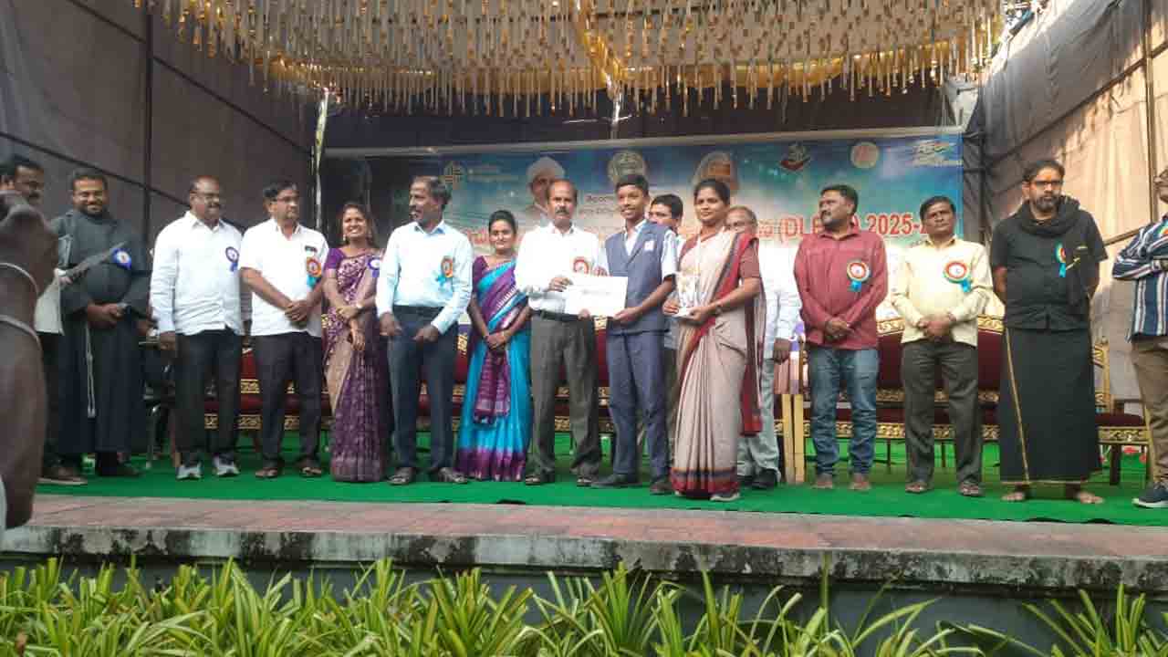 Science Fair | జిల్లాస్థాయి సైన్స్‌ఫేర్ పోటీల్లో విద్యాభారతి విద్యార్థుల ప్రతిభ