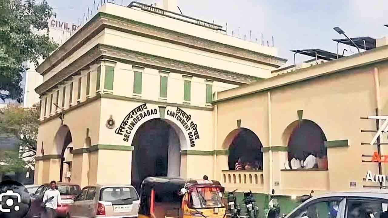 నోటీసులు ఇద్దాం.. దండుకుందాం!