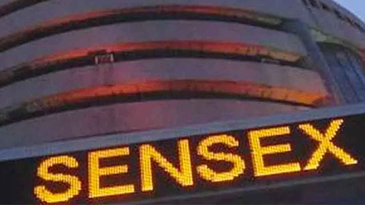 1.07 లక్షలకు సెన్సెక్స్‌!