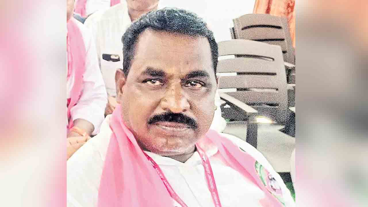 నక్సలైట్‌గా ఉన్నప్పుడు తండ్రిని చంపాడని.. సిరిసిల్ల జిల్లాలో ఘటన