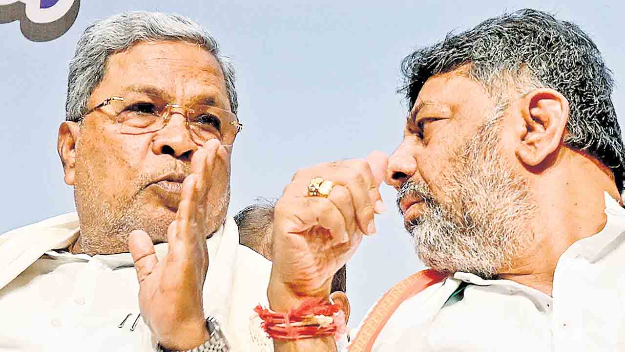 సిద్ధూ, డీకే మధ్య ‘వర్డ్‌ వార్‌’.. సీఎం, డిప్యూటీ సీఎం పరస్పరం వాగ్బాణాలు