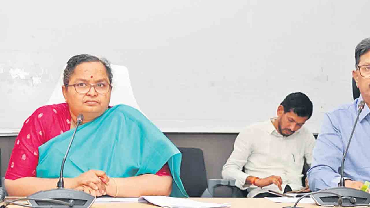 రోగులకు మెరుగైన వైద్యసేవలందించాలి