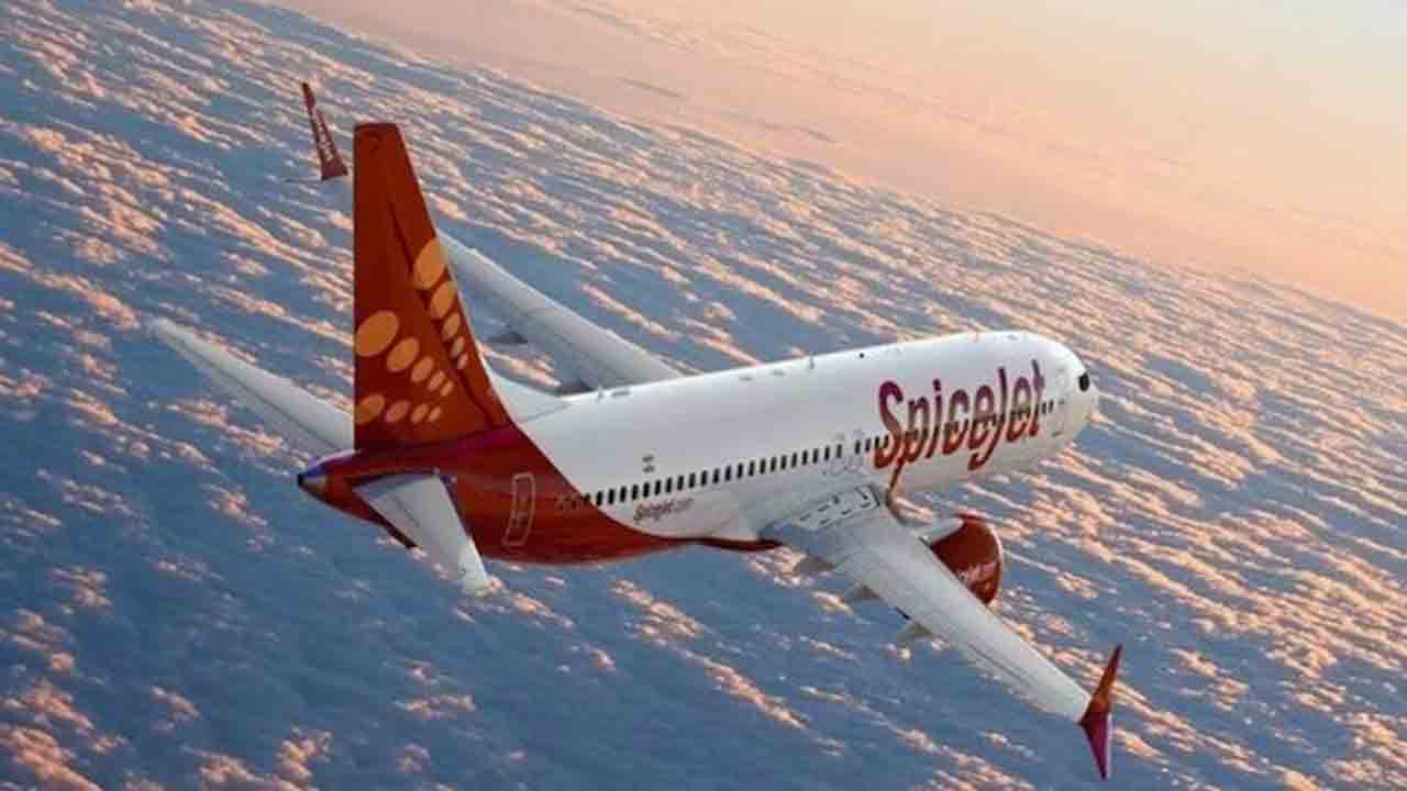 SpiceJet | ఇంజిన్‌లో సాంకేతిక సమస్య.. స్పైస్‌జెట్‌ విమానానికి తప్పిన పెను ప్రమాదం
