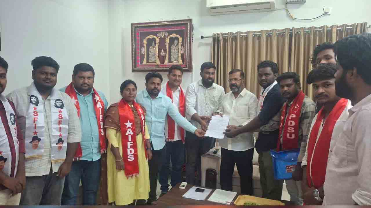 Private schools | నిబంధనలు పాటించని ప్రైవేట్‌ స్కూళ్లను మూసి వేయాలి