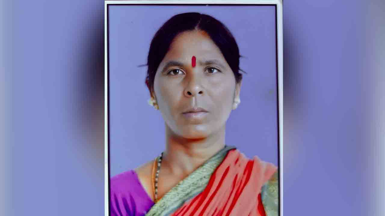 Suicide | కుమారుడి వైద్యానికి డబ్బులు లేక మనస్తాపంతో మహిళ బలవన్మరణం