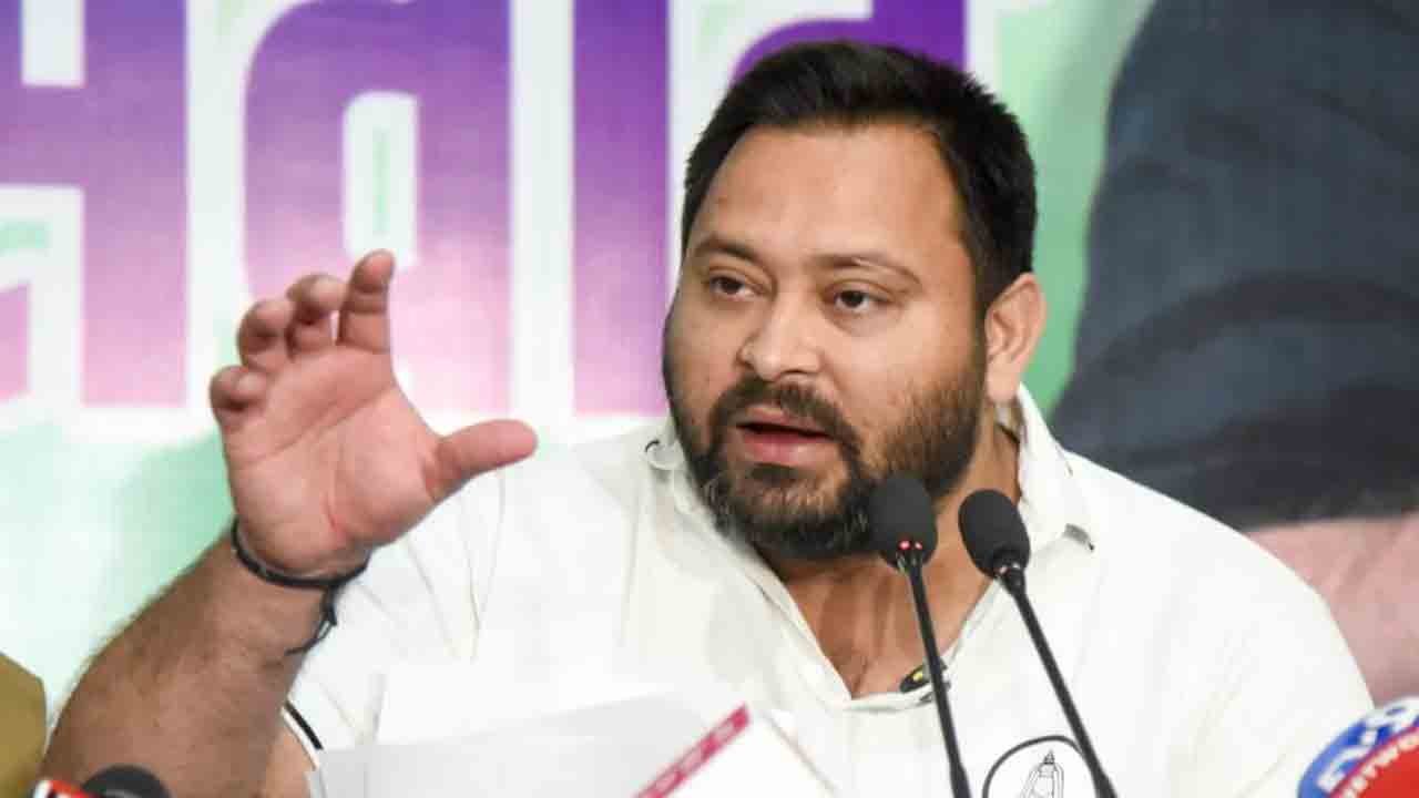 Tejashwi Yadav | మహాగఠ్‌బంధన్‌కు షాక్‌.. వెనుకంజలో ఆర్జేడీ నేత తేజస్వీ యాదవ్‌
