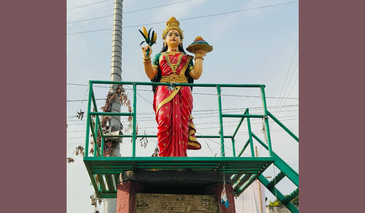 Vemulawada | వేములవాడ పట్టణంలోని తెలంగాణ చౌక్ తెలంగాణ తల్లి విగ్రహానికి రంగుల కల