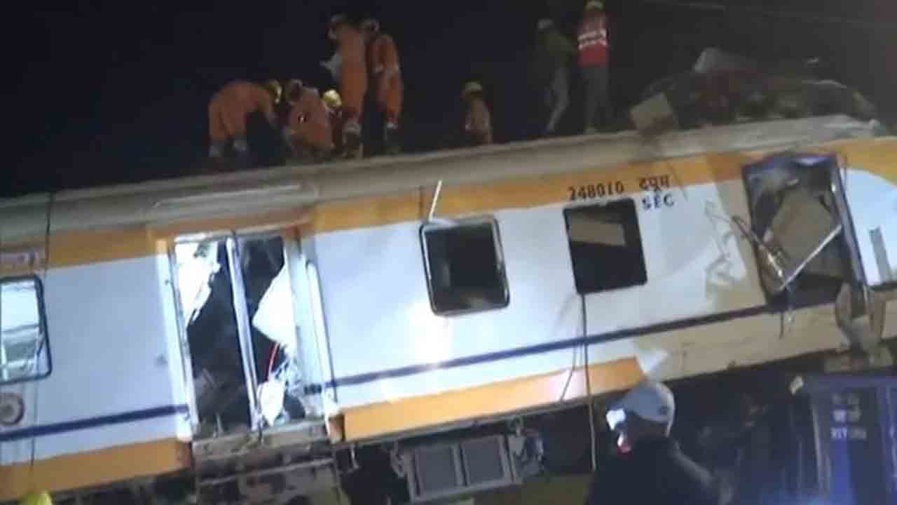 Train accident | బిలాస్‌పూర్‌ రైలు ప్రమాదం.. 11కు చేరిన మృతుల సంఖ్య