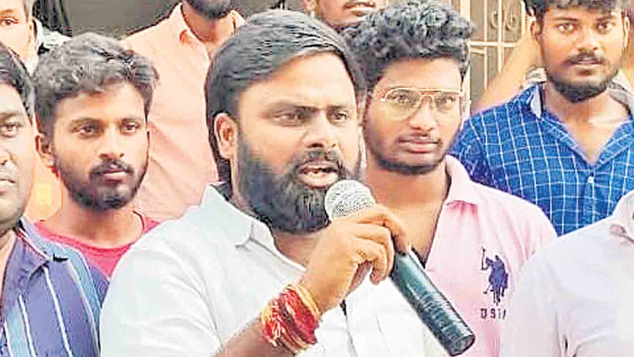 రేవంత్‌కు ఓటుకు నోటు కేసు భయం