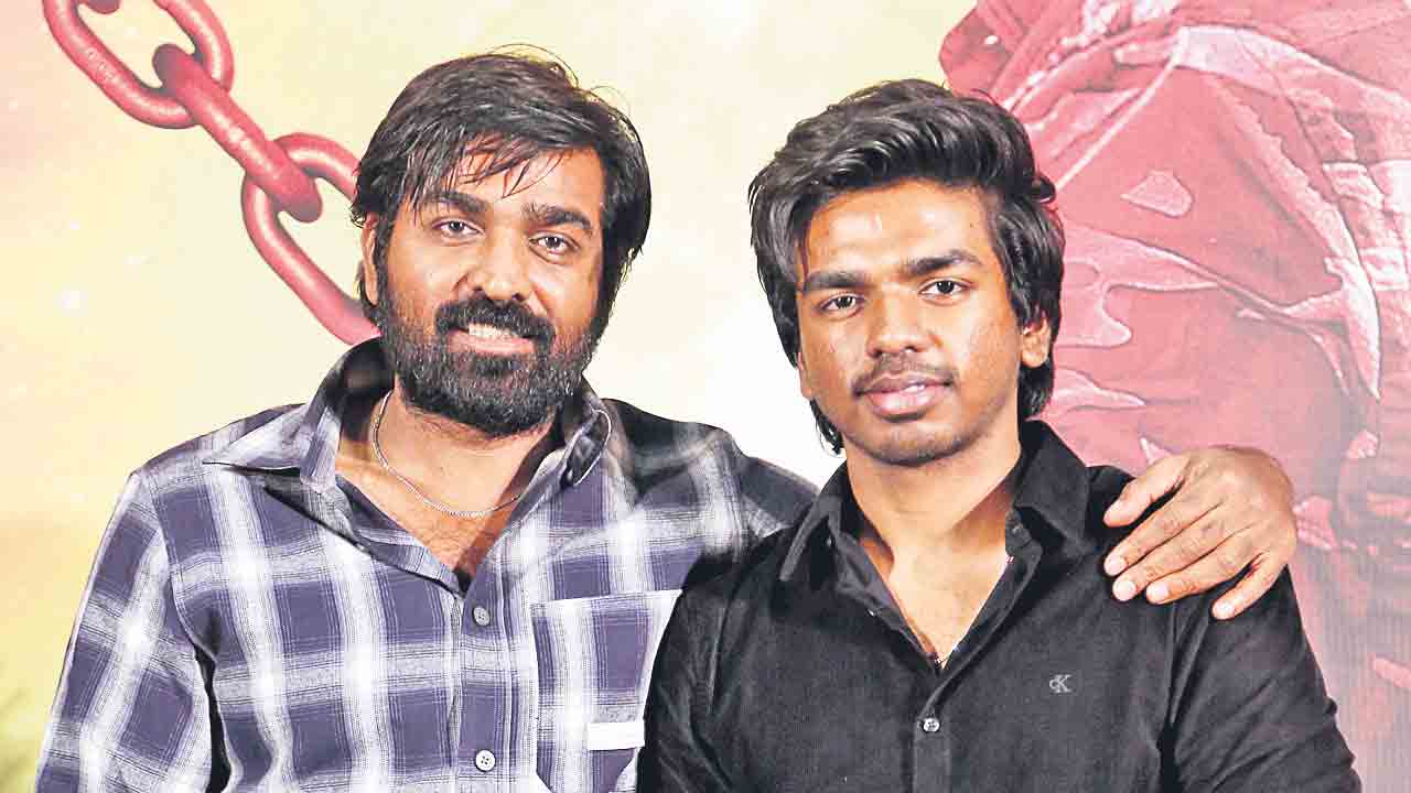 తండ్రిగా ఆనందిస్తున్నా..