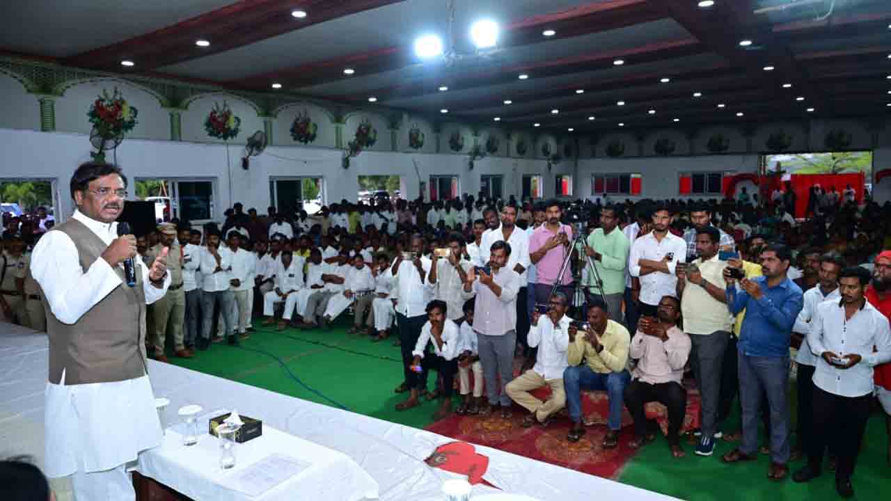 Vivek Venkataswamy | నర్సాపూర్‌లో స్కిల్ డెవలప్‌మెంట్ కేంద్రం ఏర్పాటు : మంత్రి వివేక్‌ వెంకటస్వామి