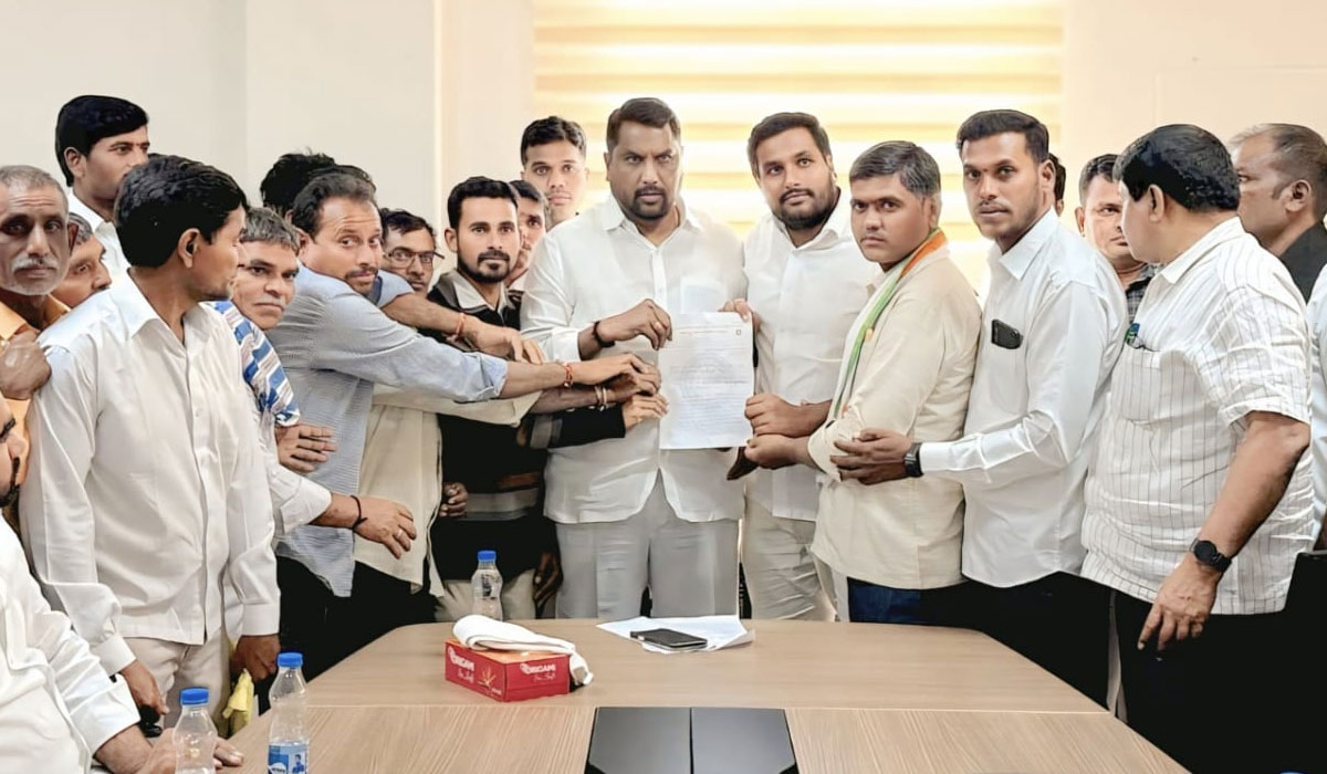 Allocation of land | ఏడుమోటలపల్లిలో కొనుగోలు కేంద్రానికి స్థలం కేటాయించాలని కోరుతూ మంత్రి లక్ష్మణ్ కుమార్ కు వినతి