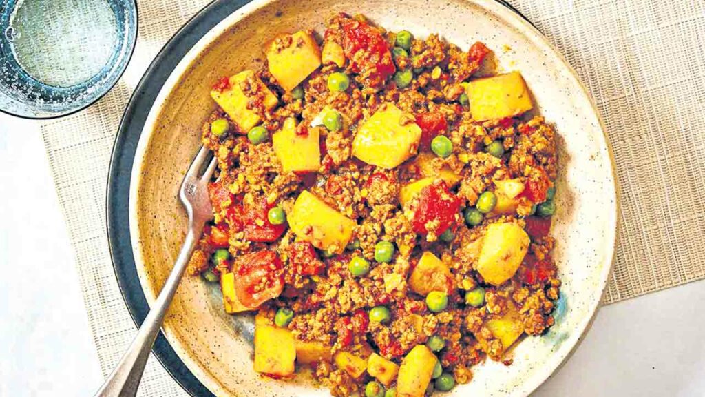 Aloo Kheema