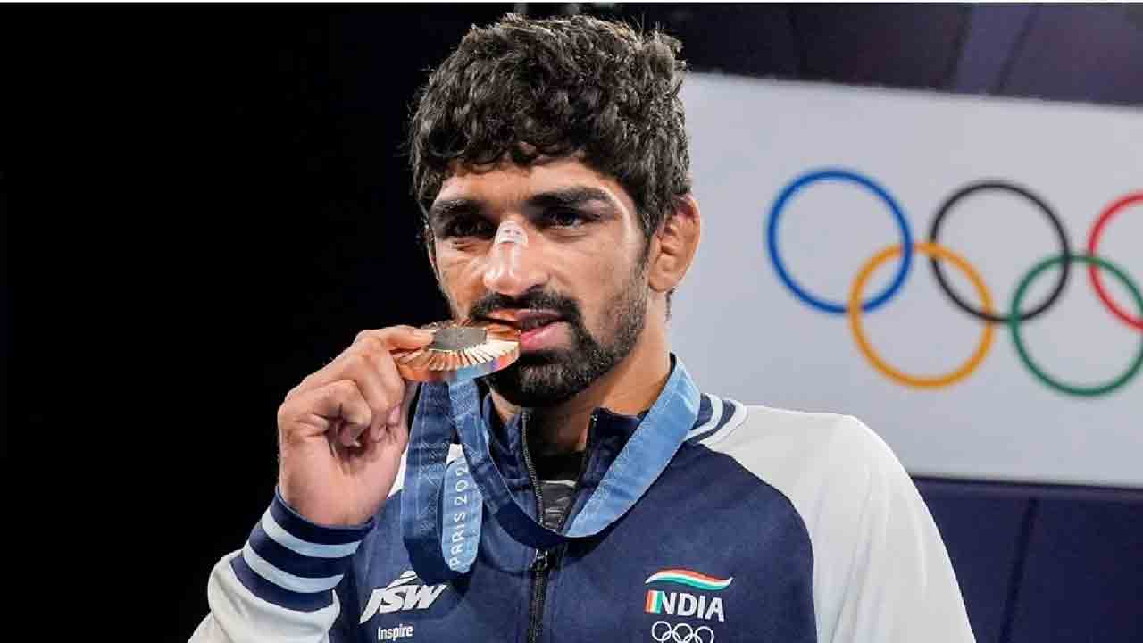 WFI | ఒలింపిక్ విజేతకు ఊరట.. నిషేధం ఎత్తేసిన రెజ్లింగ్ సమాఖ్య