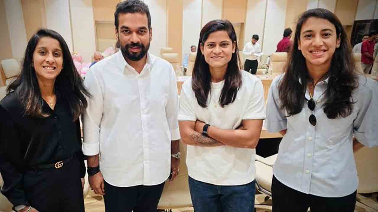 MCA | వరల్డ్‌కప్ వచ్చిన వేళా విశేషం.. ముంబైలో మహిళా క్రికెట్ అకాడమీ..!