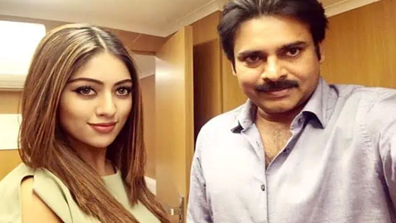 Pawan Kalyan | ఆ సినిమాల విష‌యంలో ఇప్ప‌టికీ చాలా బాధ‌ప‌డుతూ ఉంటాను.. ప‌వ‌న్ హీరోయిన్ స్ట‌న్నింగ్ కామెంట్స్