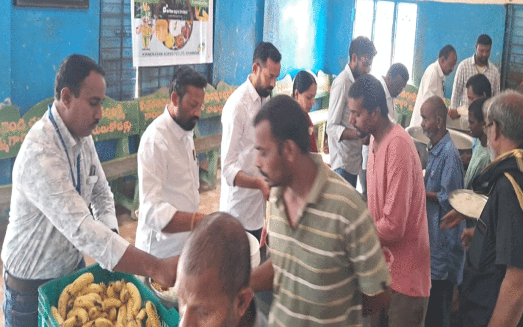 Khammam : ఘనంగా ఎరీస్ ఆగ్రో ఏజెన్సీస్ ఆవిర్భావ వేడుకలు