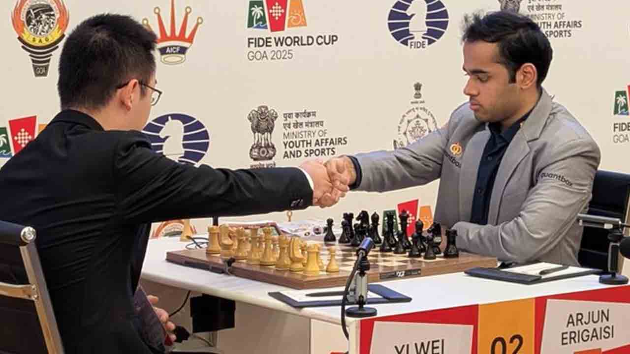 FIDE Chess World Cup | క్వార్టర్స్‌ తొలి గేమ్ డ్రా.. పతకం ఆశలు రేపుతున్న అర్జున్‌..!