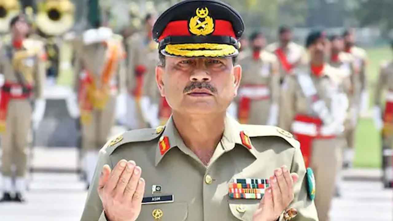 సైన్యం చేతుల్లోకి పాక్‌