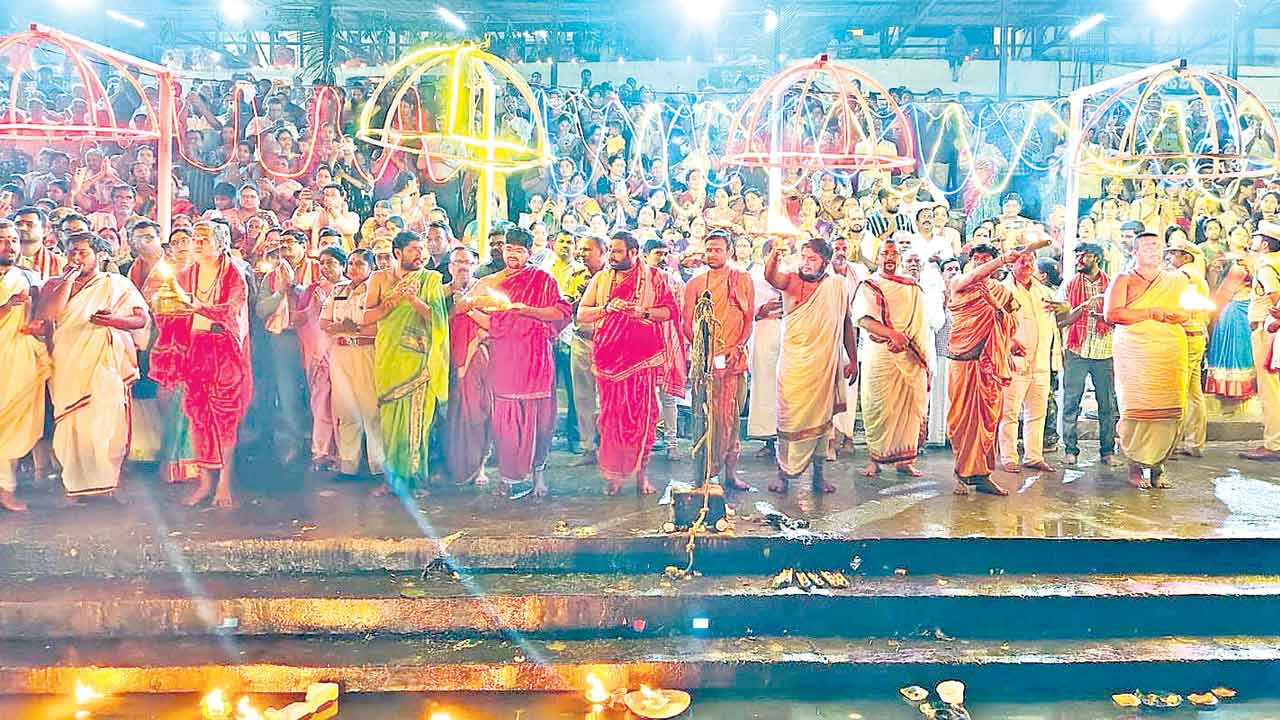 కార్తీకోత్సవం