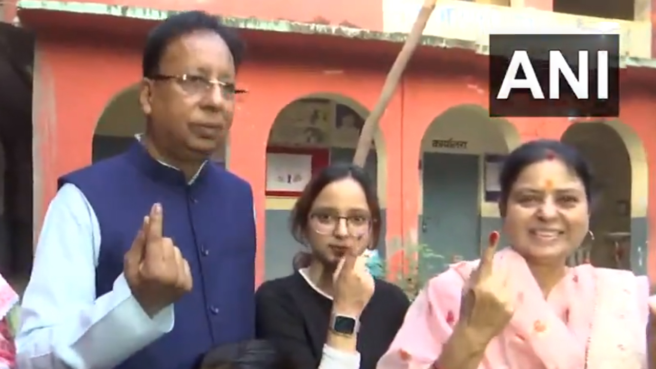 Bihar Assembly Elections | బీహార్‌ అసెంబ్లీ ఎన్నికల పోలింగ్‌ ప్రారంభం.. బరిలో 1302 మంది అభ్యర్థులు