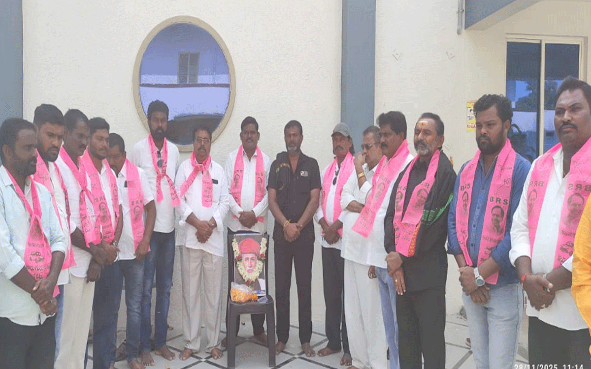 Kodada : అణగారిన వర్గాల అభ్యున్నతికి ‘పూలే’ కృషి : ఎస్‌కే న‌యీమ్‌