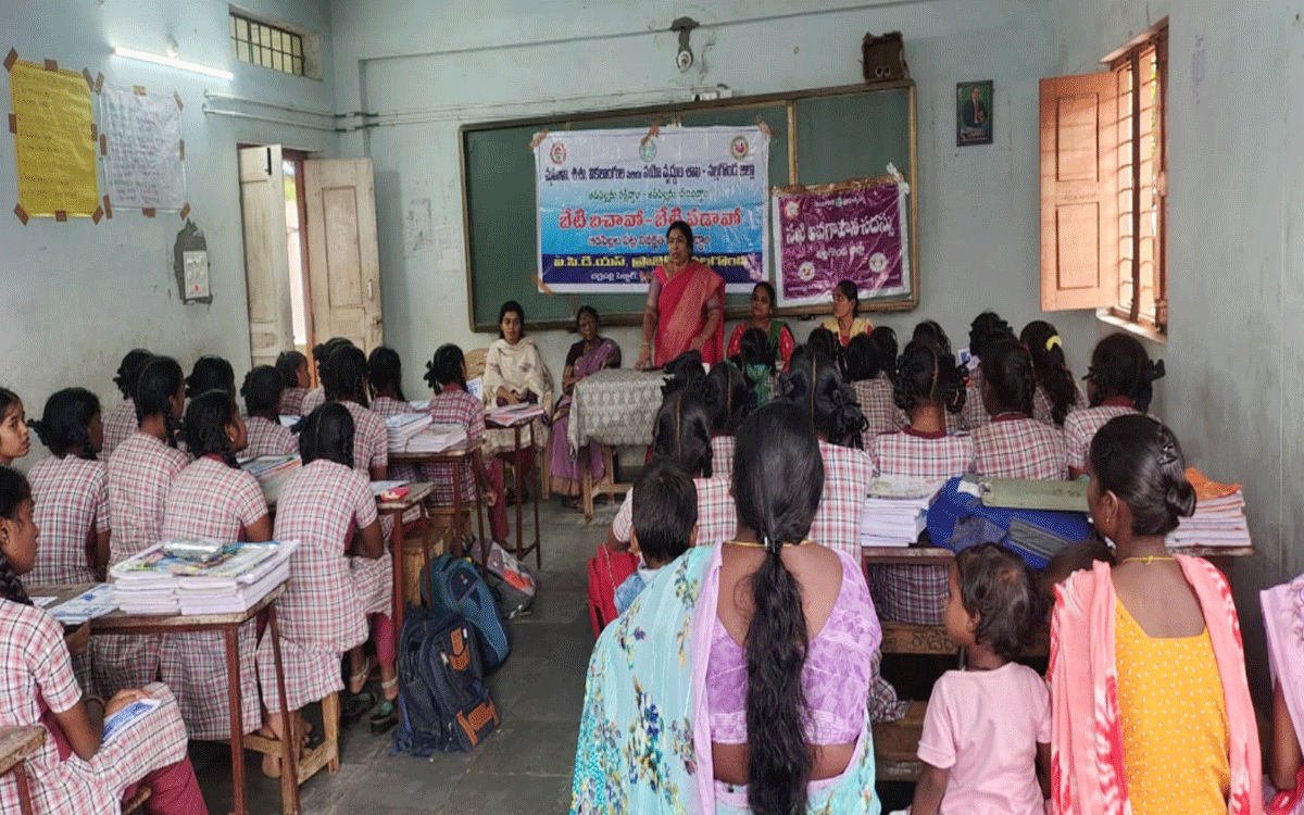 Nilagiri : బాల్య వివాహాల నివార‌ణ‌కై అవగాహన కల్పించాలి : సీడీపీఓ తూముల నిర్మల