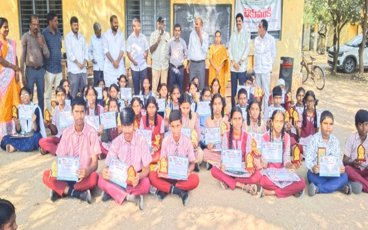 Chandur : చండూరులో ఘనంగా చెకుముకి సైన్స్ సంబురాలు