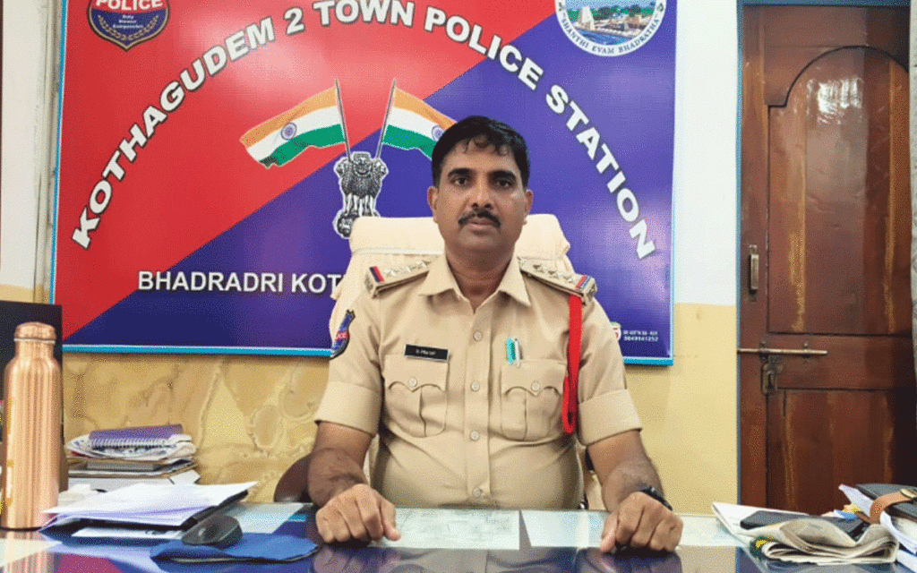 Ramavaram : ప్రత్యేక లోక్ అదాలత్‌ను కక్షిదారులు సద్వినియోగం చేసుకోవాలి : సీఐ ప్రతాప్