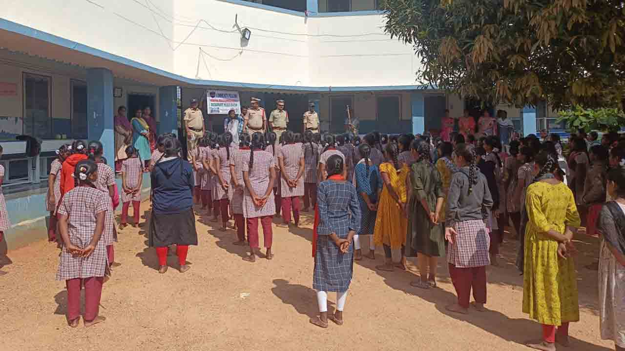 Drugs | డ్రగ్స్‌ నిర్మూలనకు ప్రతి ఒక్కరూ కృషి చేయాలి : సీఐ అబ్బయ్య