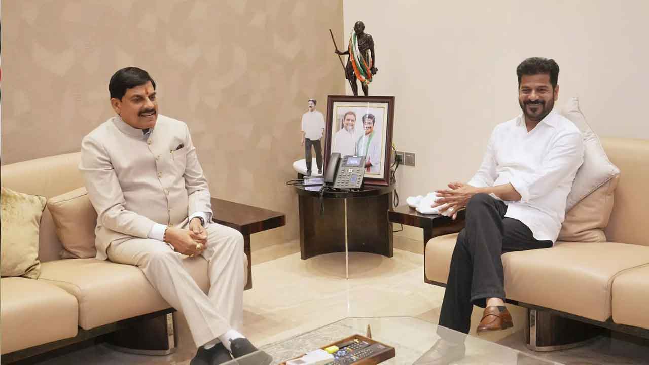 రేవంత్‌రెడ్డితో మధ్యప్రదేశ్‌ సీఎం భేటీ