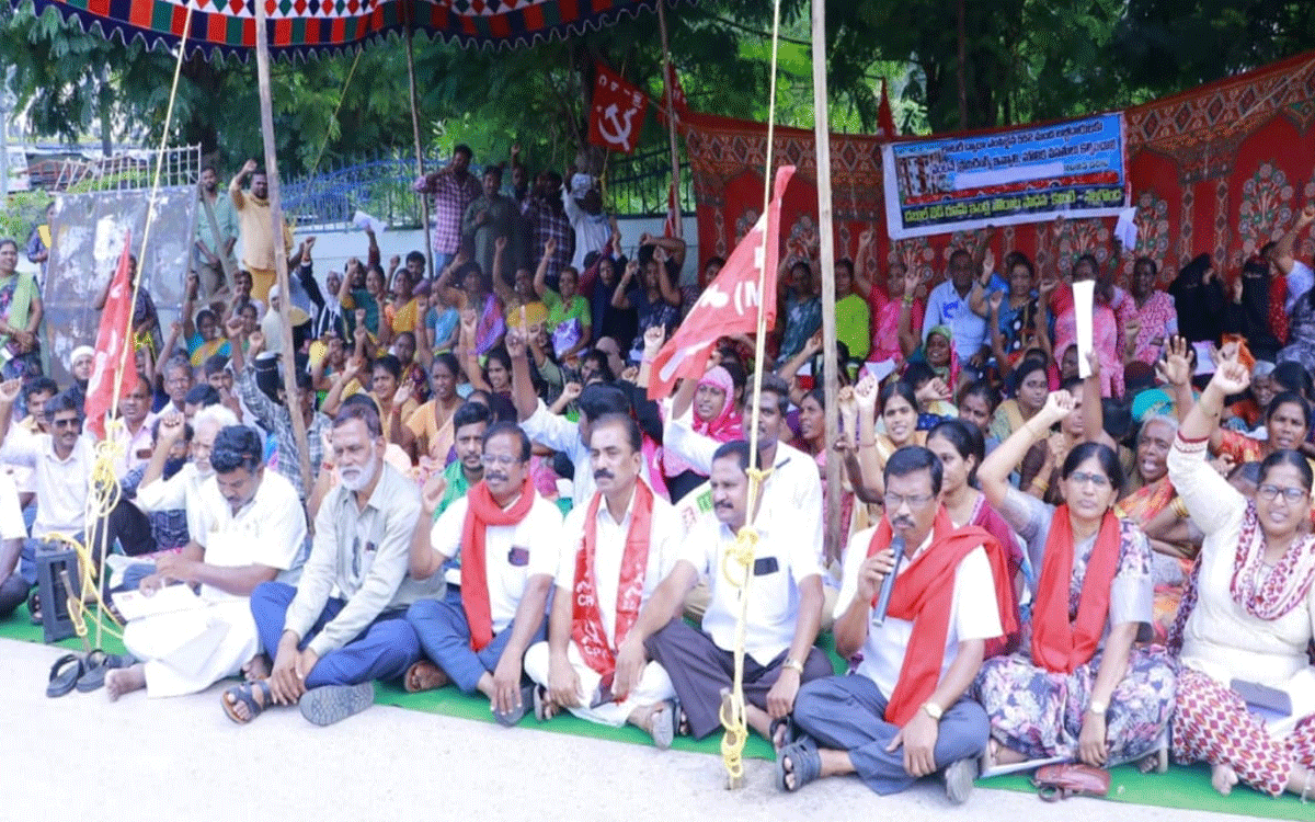 Nalgonda : ‘నెలాఖ‌రు వ‌ర‌కు డ‌బుల్ బెడ్రూం ల‌బ్ధిదారుల‌కు ప్రొసీడింగ్స్ అంద‌జేత‌’